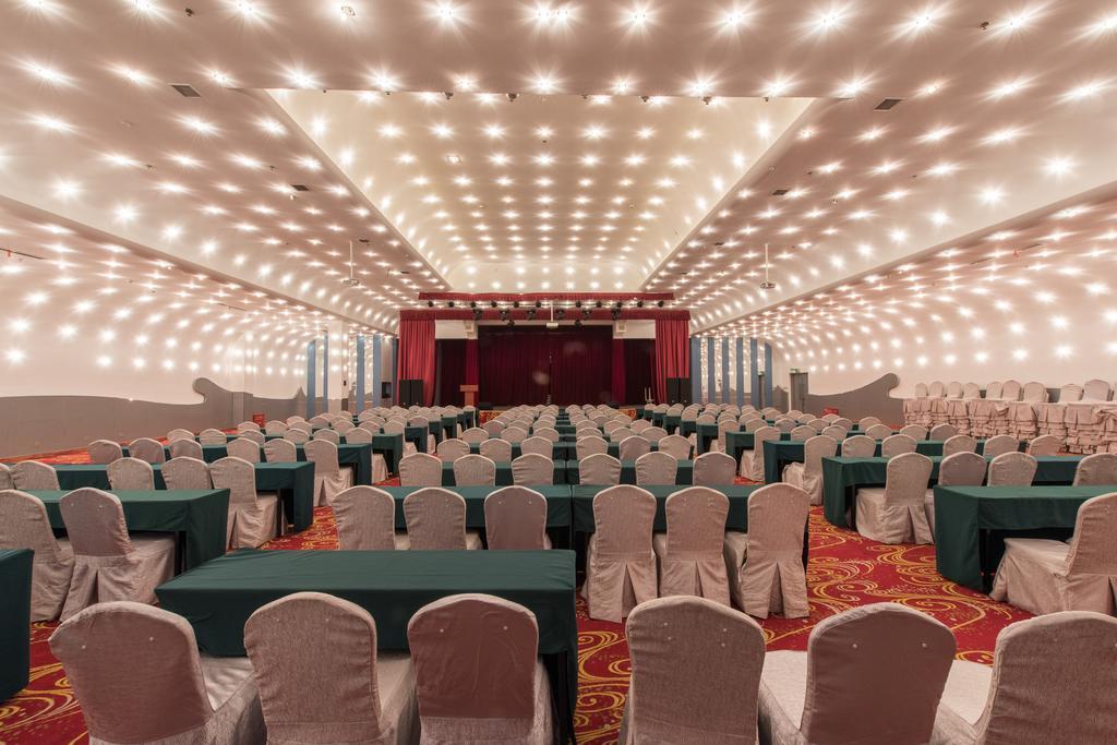 Hotel Ya'ao International