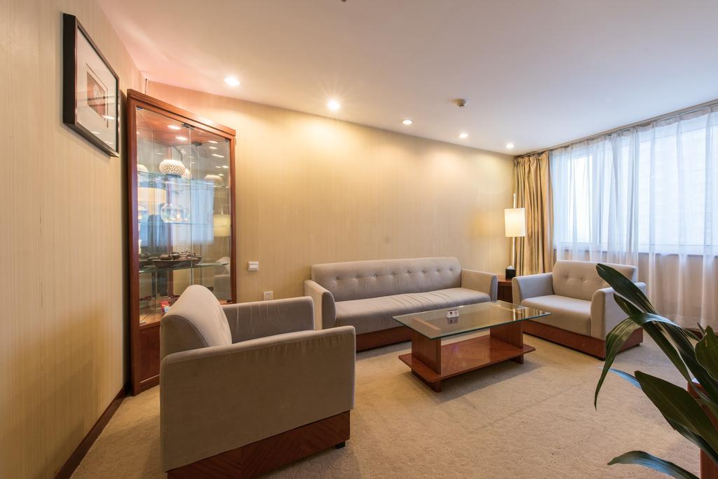Hotel Ya'ao International